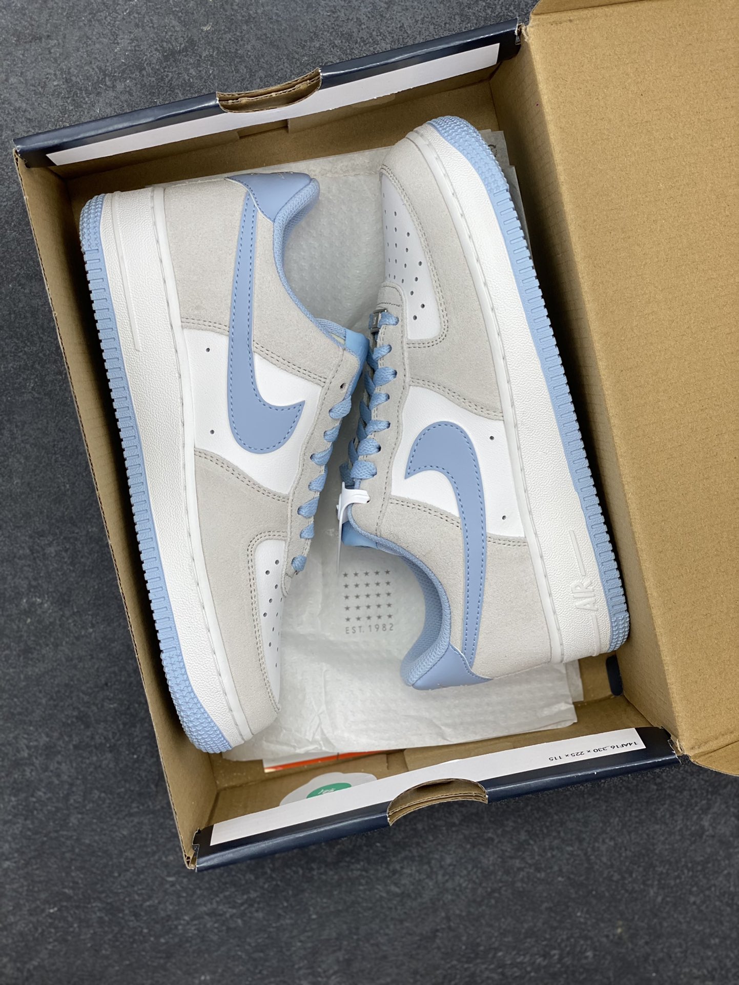 图片[9]-Nike Air Force 1 Low 海盐蓝 原楦头原纸板 打造纯正空军版型 专注外贸渠道 全掌内置蜂窝气垫 原盒配件 原厂中底钢印、拉帮完美 货号：FQ8714-005 尺码：35.5 36 36.5 37.5 38 38.5 39 40 40.5 41 42 42.5 43 44 44.5 45-选品中心