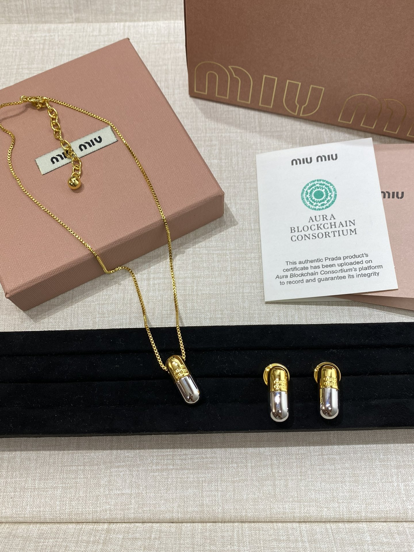 미우미우 귀걸이 135647 Miu Miu Earrings 썸네일 이미지