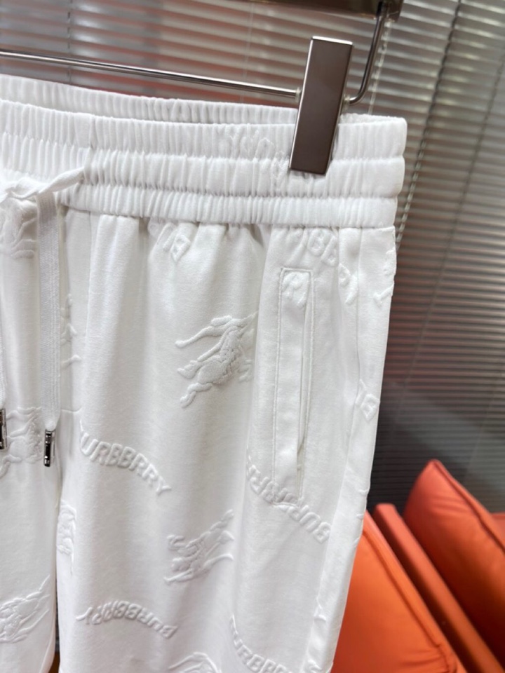 “Stylish Burberry Baballi Shorts: 80% Cotton, Double-Headed Tweezers, Floral Design, Monolithic Interior” - 图片 5