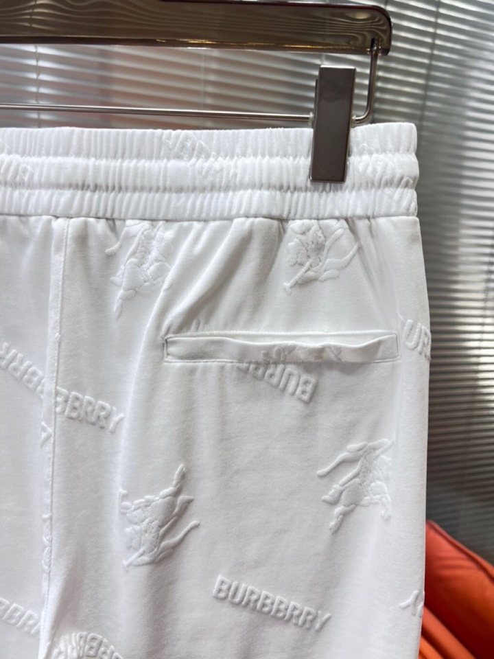 “Stylish Burberry Baballi Shorts: 80% Cotton, Double-Headed Tweezers, Floral Design, Monolithic Interior” - 图片 8