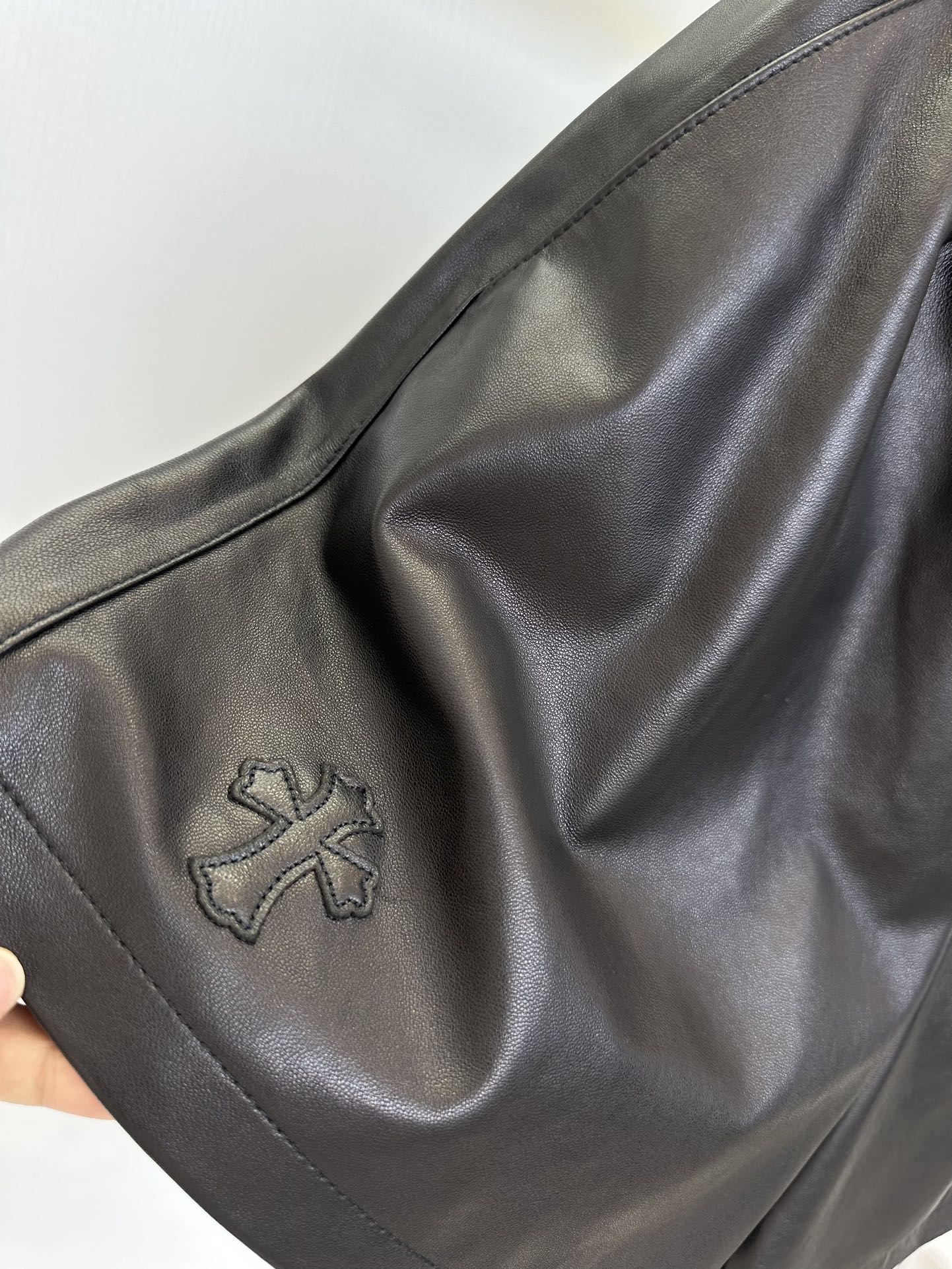 High-Waisted Lambskin Leather Shorts with Elastic Waistband - Chic & Comfortable 9 i1754620915 5504 7