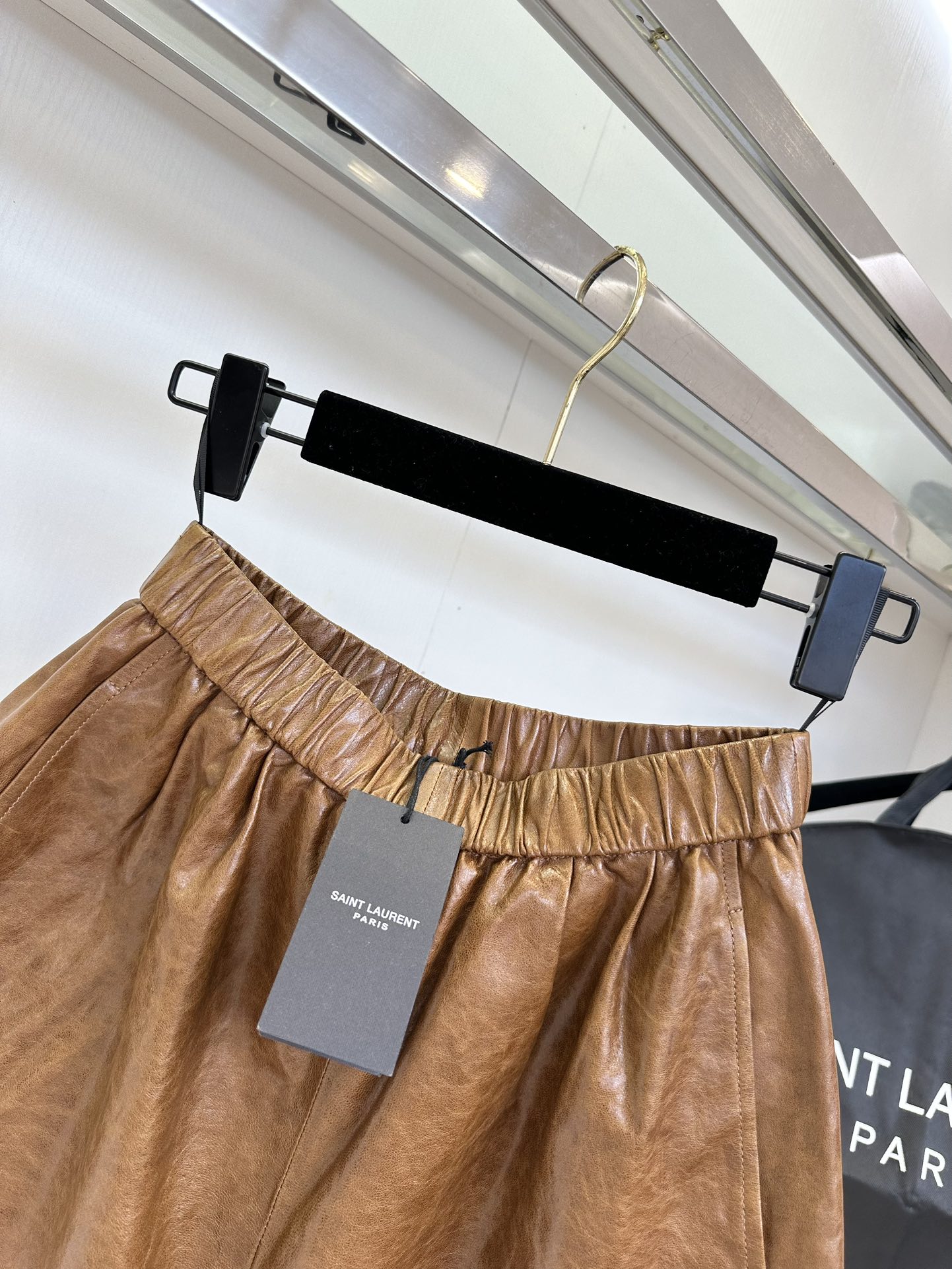 Women's Lambskin A-Line Shorts with Elastic Waist - Chic & Comfortable 5 i1754621269 4381 3
