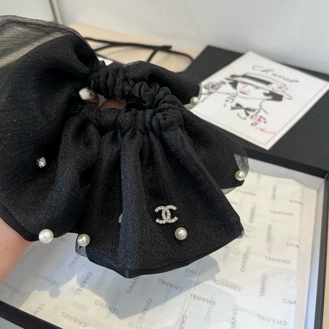 🆕

Chanel香奈儿高级发圈，带手工钉珠