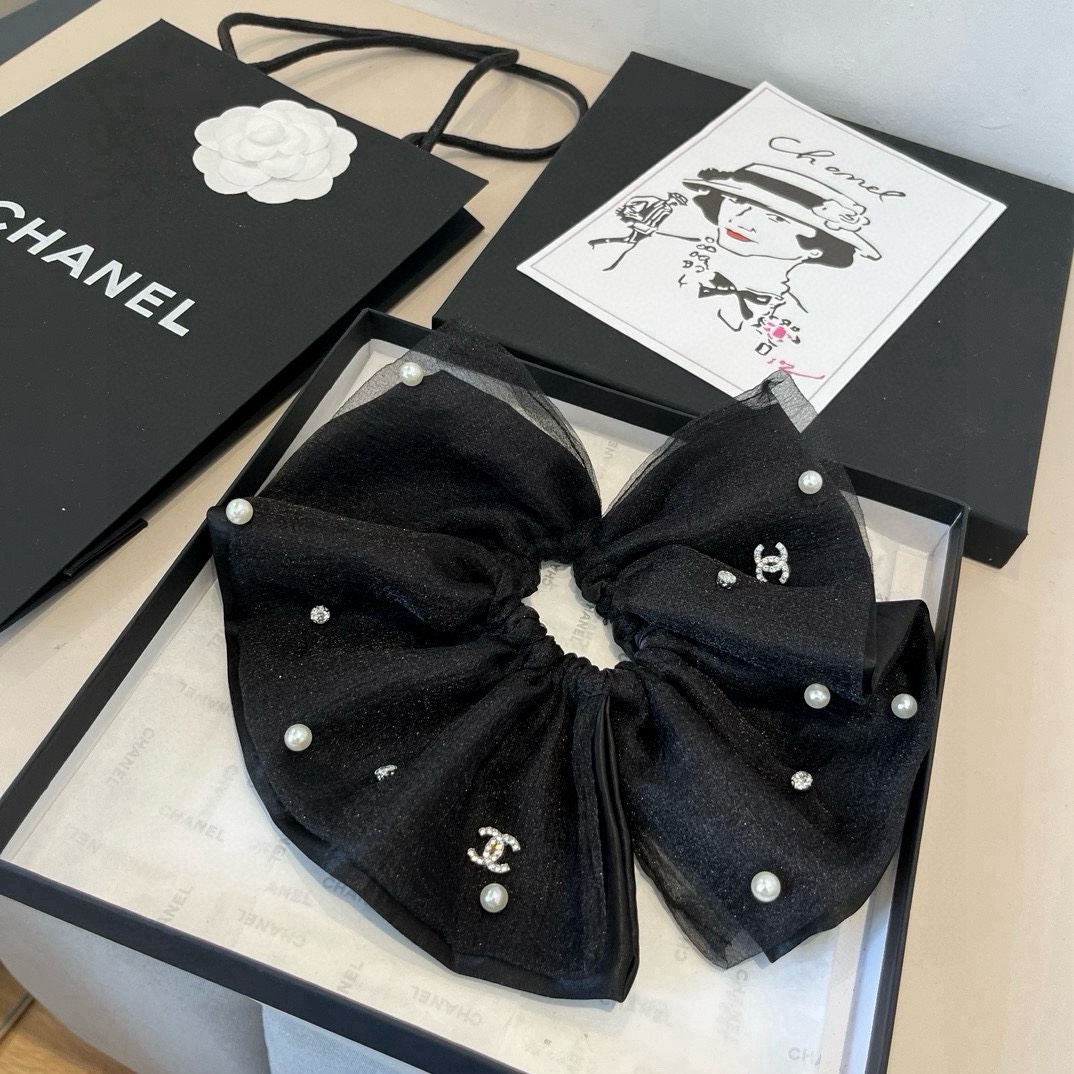 🆕

Chanel香奈儿高级发圈，带手工钉珠