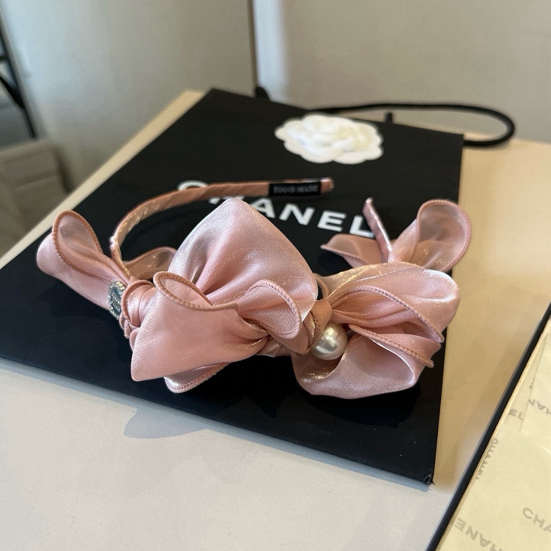 🆕

miumiu缪缪新款发箍