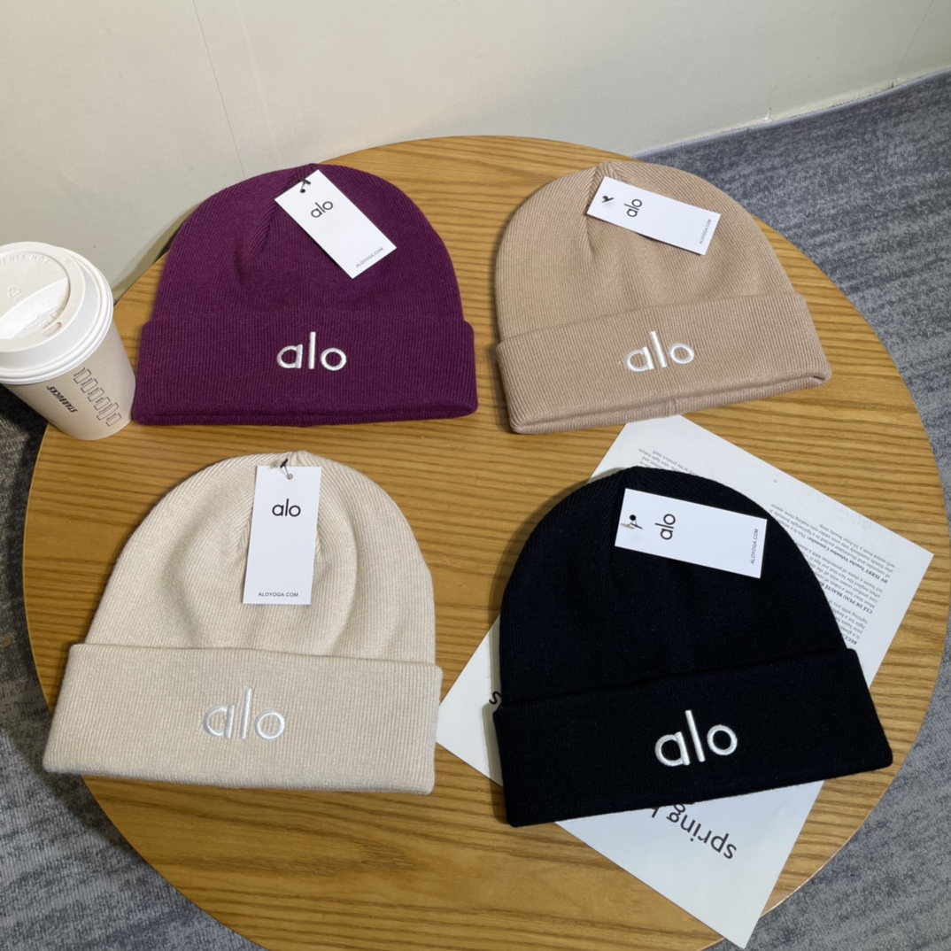 alo刺绣毛线帽P43