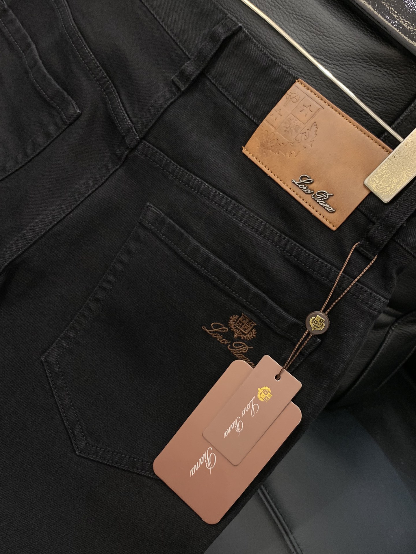 “Autumn 2025 Loro Piana Jeans: Imported Fabric, Top-Level Embroidery, Hardware Decoration, Code 30-38” - 图片 7