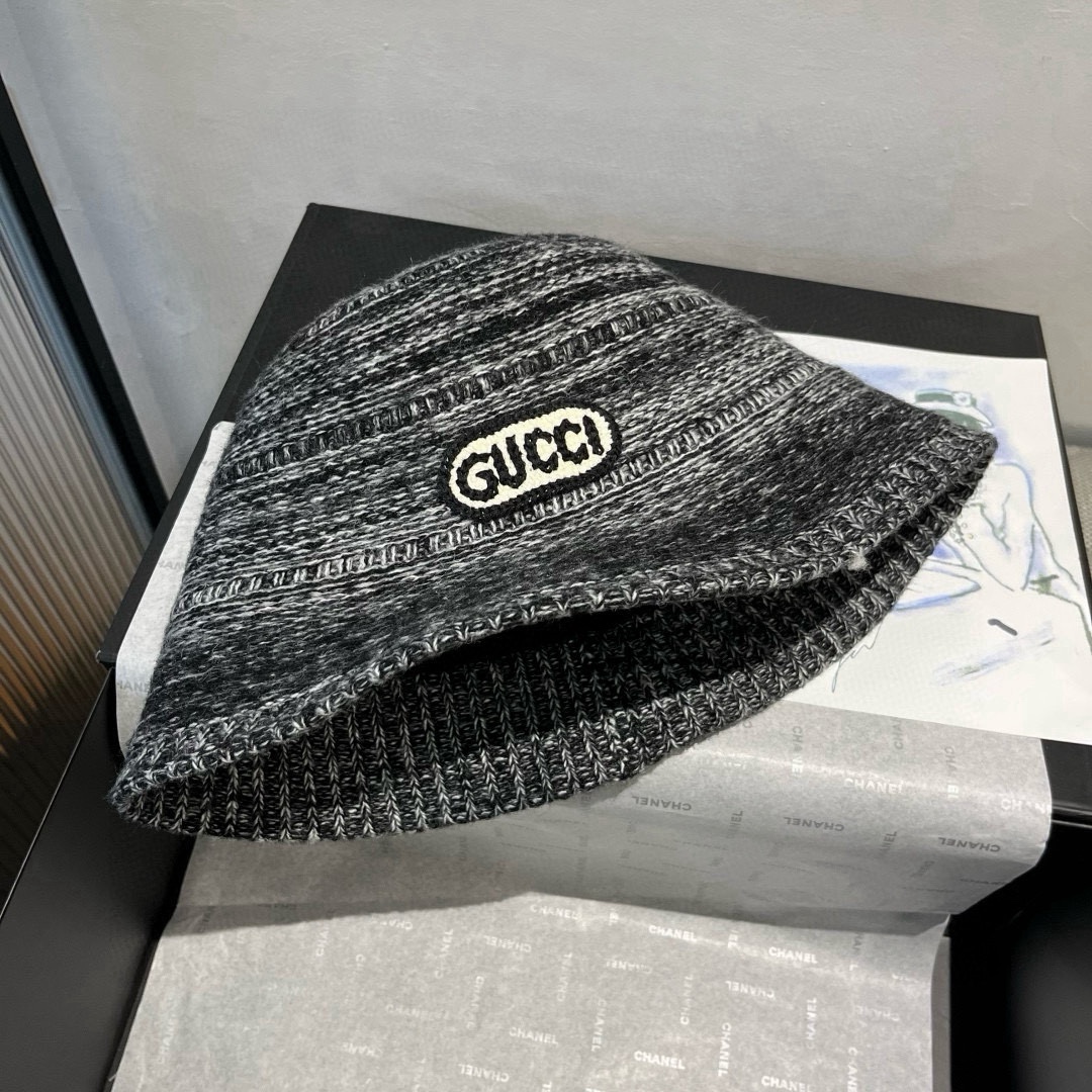 🆕

Gucci古奇新款毛毛混色渔夫帽，秋冬必备，百搭款，头围57cm