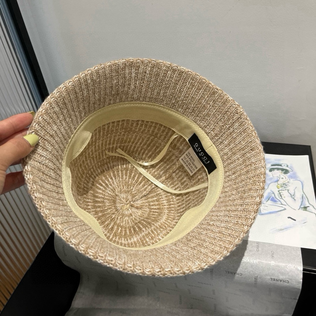 🆕

Gucci古奇新款毛毛混色渔夫帽，秋冬必备，百搭款，头围57cm