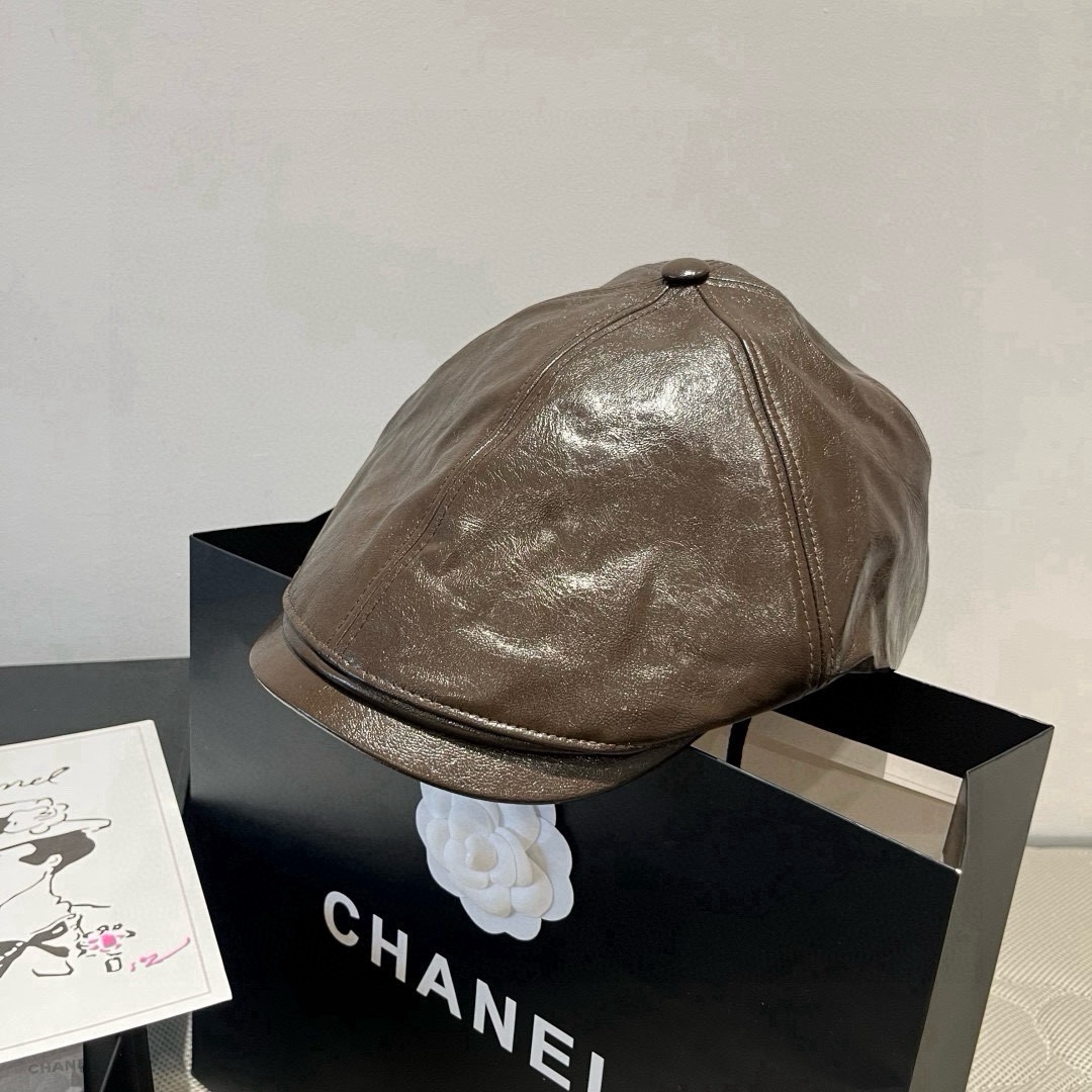 🆕

普拉达新款前进帽，高端定，头围57cm