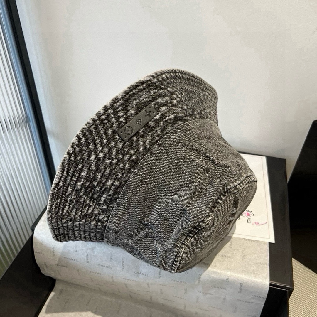 🆕

Lv牛仔渔夫帽、男女通用头围57cm