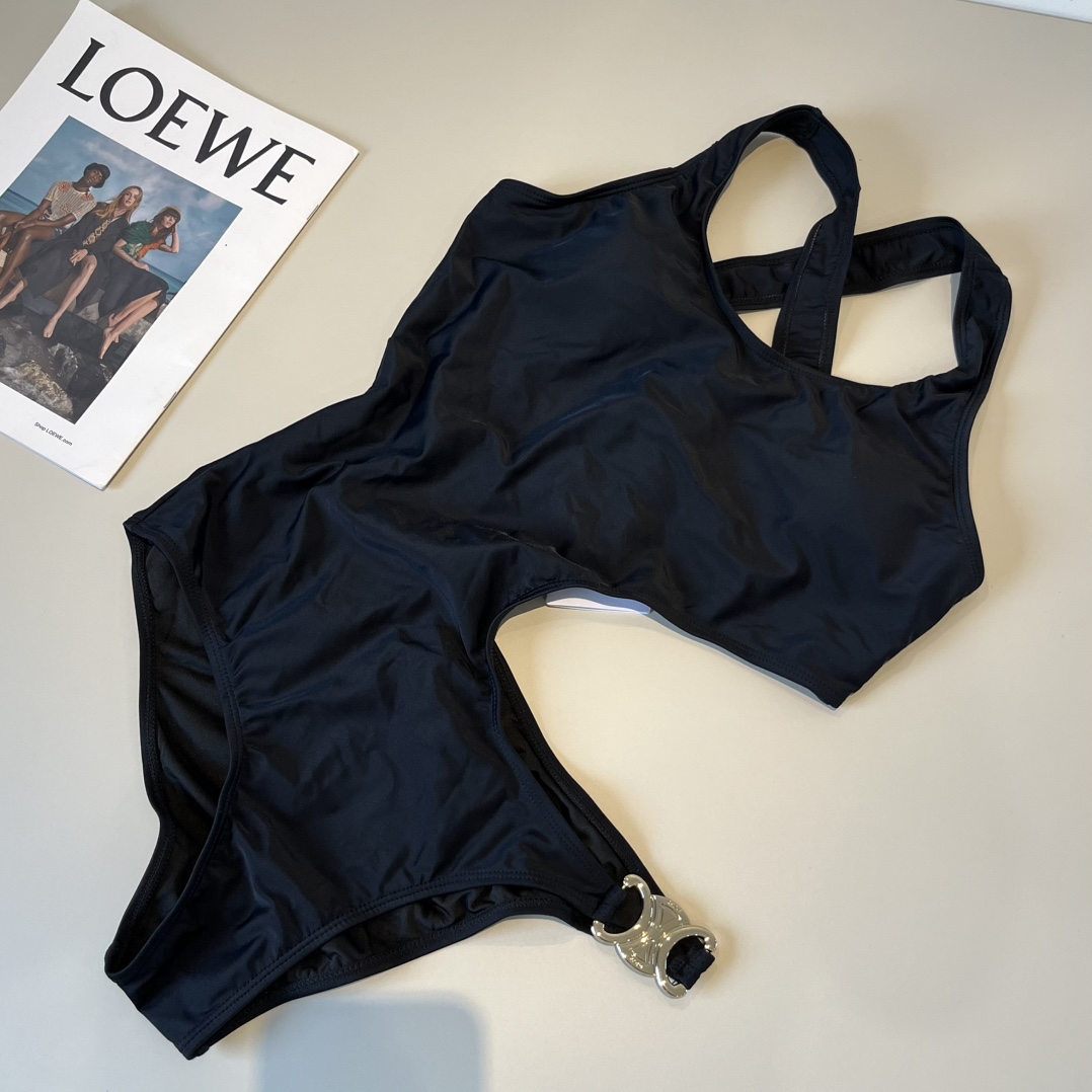 🆕
Celine赛琳 官方新款泳衣比基尼👙，高端定制，S M L XL