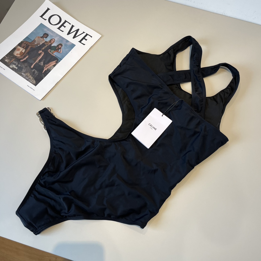 🆕
Celine赛琳 官方新款泳衣比基尼👙，高端定制，S M L XL