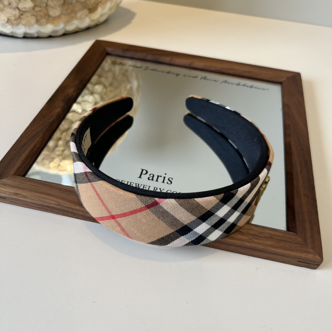 🆕

Burberry巴宝莉新款发箍