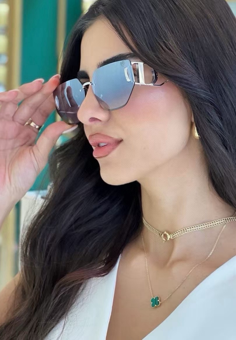  ‼️ 官网图 新品原单❗️Dior 
30MONTAIGNE B3U
3.0加厚镜片 
👍 2025升