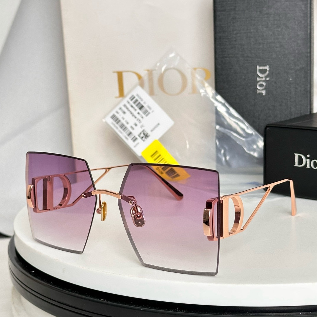 ‼️Dior 30Montaigne S7U SS2023 太阳镜丰富了该品牌已有的标志性系列 ，3.