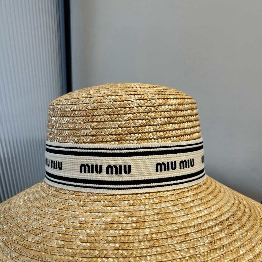🆕

miumiu缪缪新款麦秆草盆帽，头围57cm
