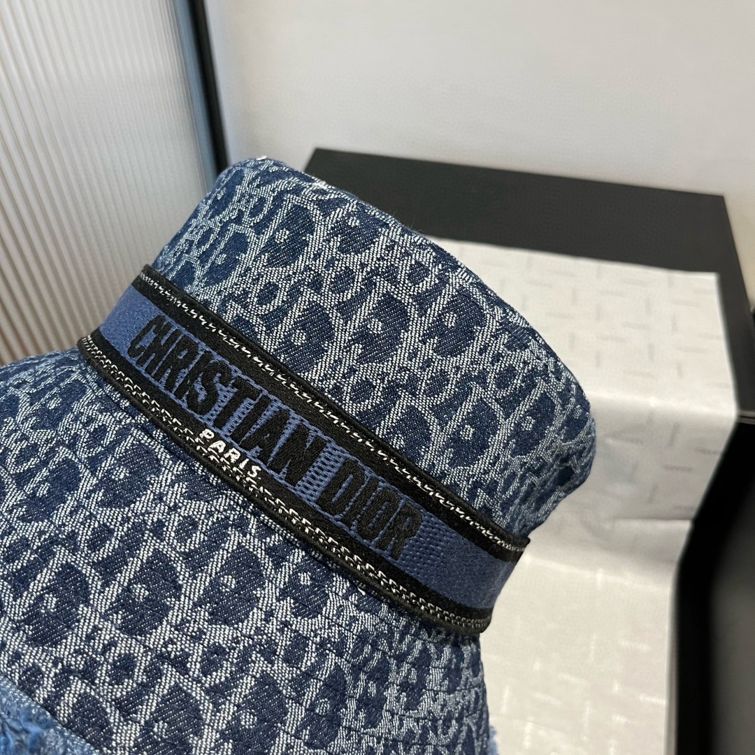 🆕
Dior迪奥新款牛仔渔夫帽