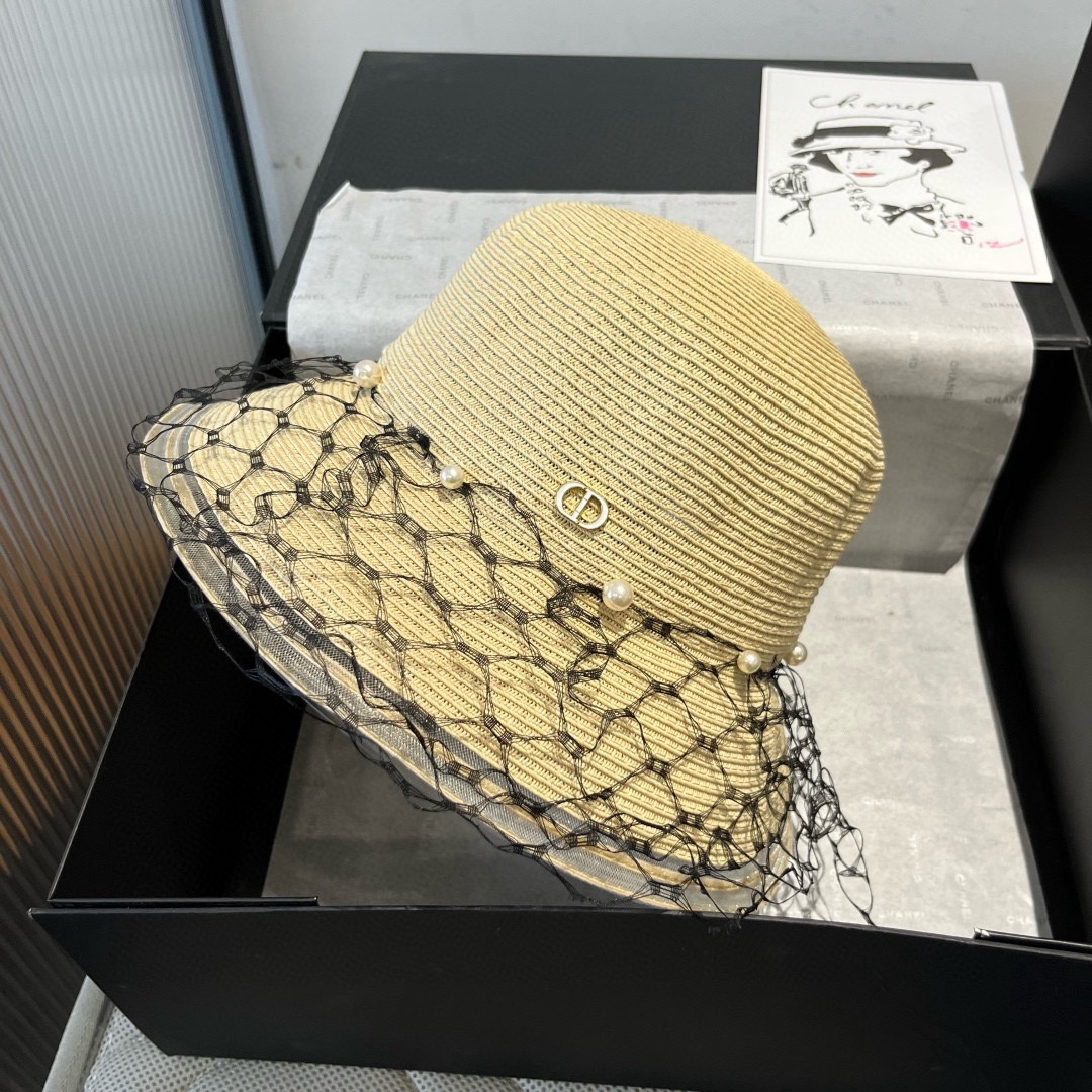 🆕

Dior迪奥新款礼帽，高级PP草，拼色盆帽，名媛风，头围57cm
