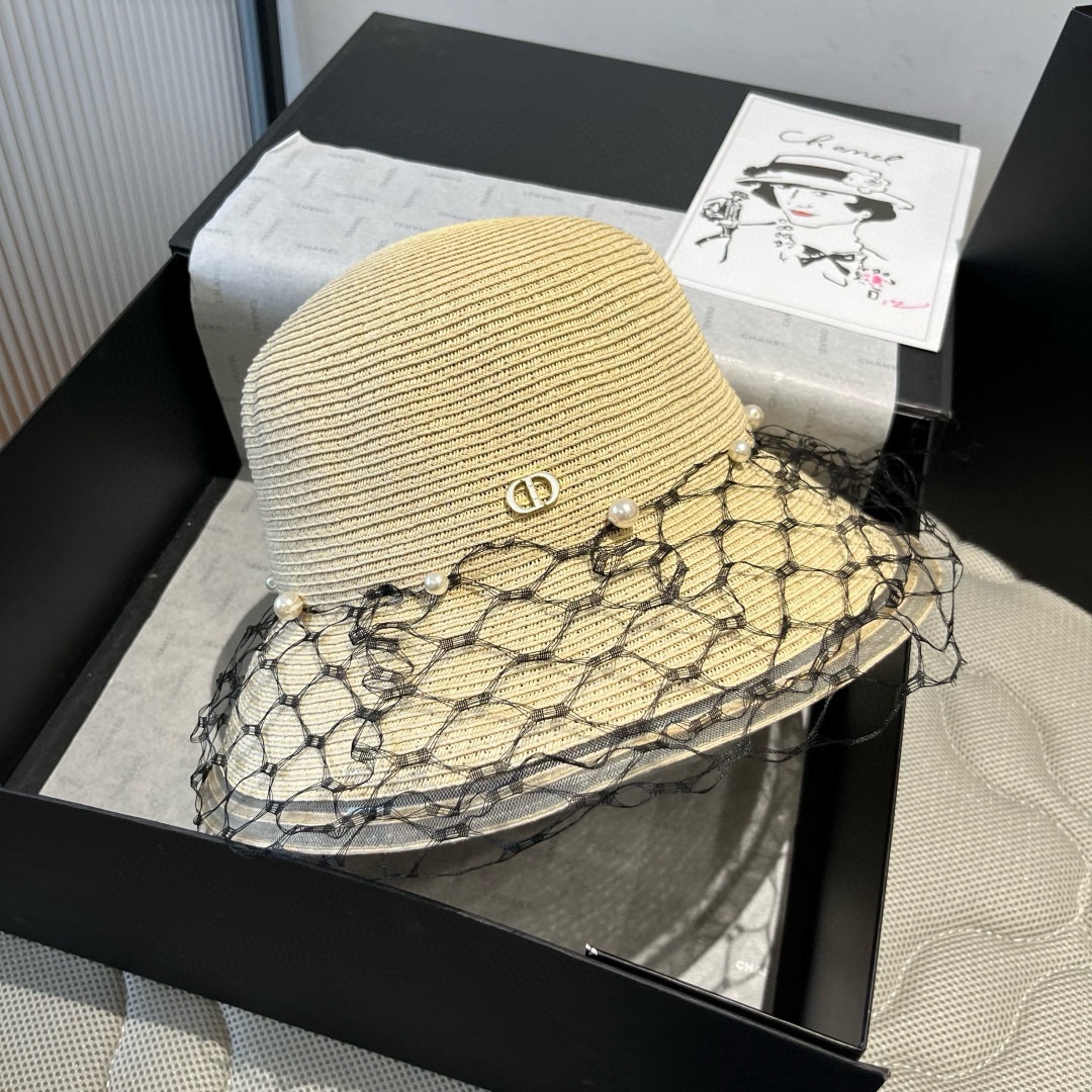 🆕

Dior迪奥新款礼帽，高级PP草，拼色盆帽，名媛风，头围57cm