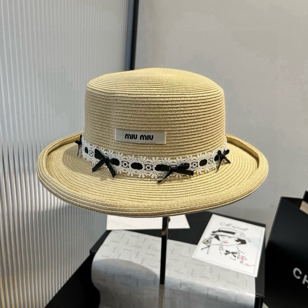 NO:361238,Miumiu Miu's new flat top straw hat, rolled top hat, head circumference 57cm hat, straw hat, fisherman's hat, baseball hat, hat, miumiu, espadrilles, hatsmiumiu缪缪新款平顶草帽,卷边小礼帽,头围57cm帽子草帽渔夫帽棒球帽,帽子,miumiu,espadrilles,hats,hat
