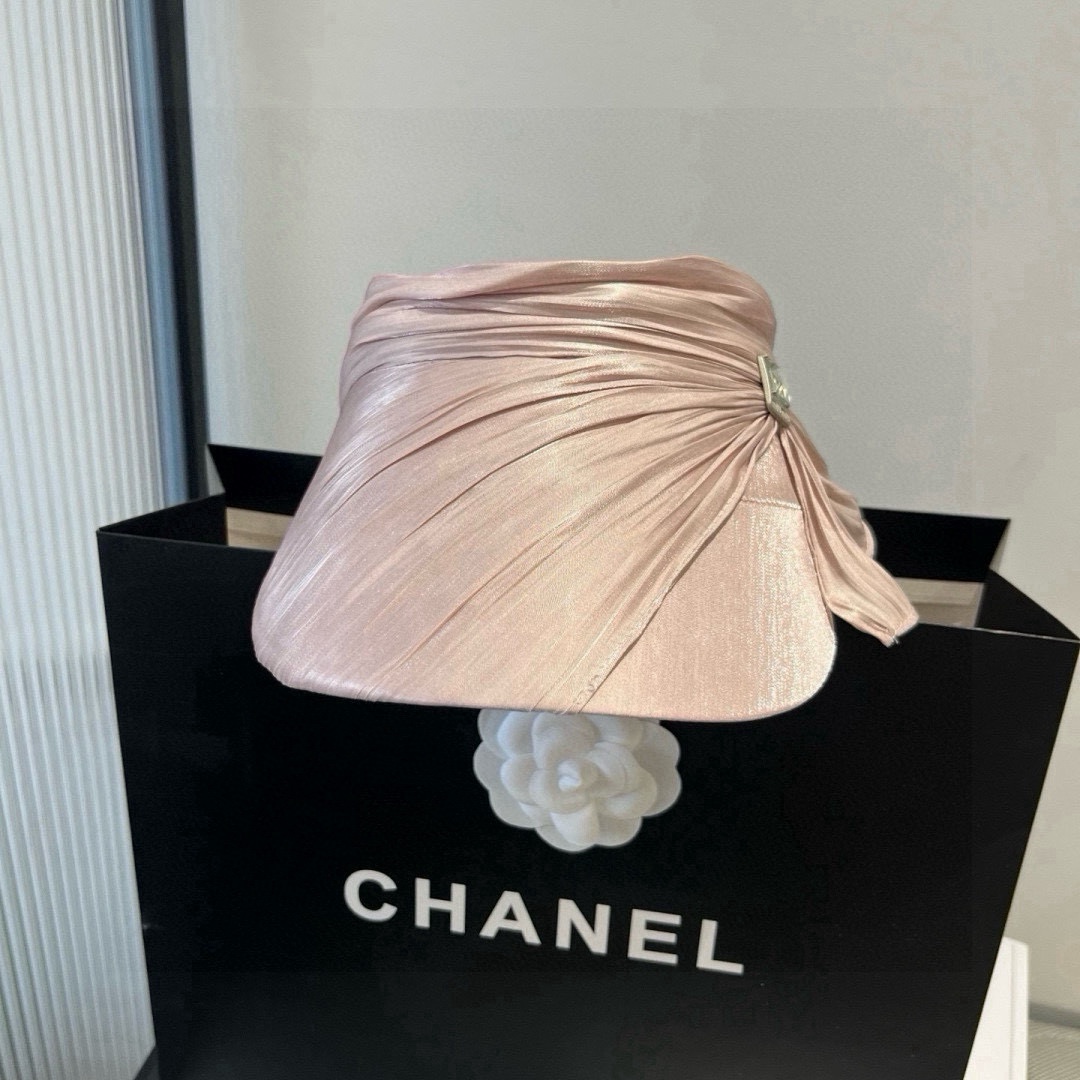 🆕

miumiu缪缪新款真丝发箍，蝴蝶结遮阳帽