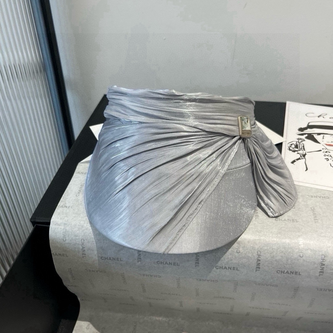 🆕

miumiu缪缪新款真丝发箍，蝴蝶结遮阳帽