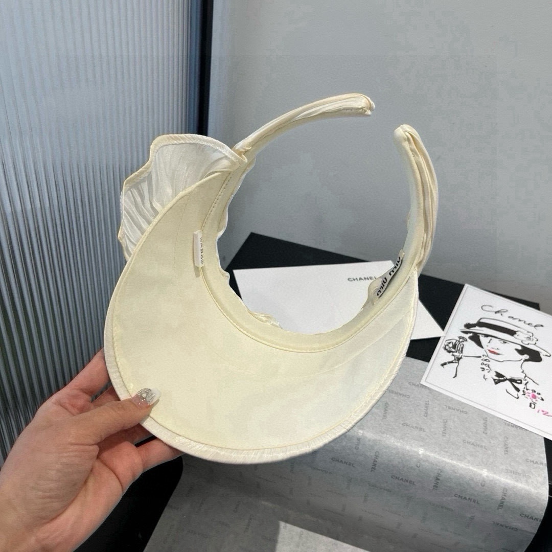 🆕

miumiu缪缪新款真丝发箍，蝴蝶结遮阳帽