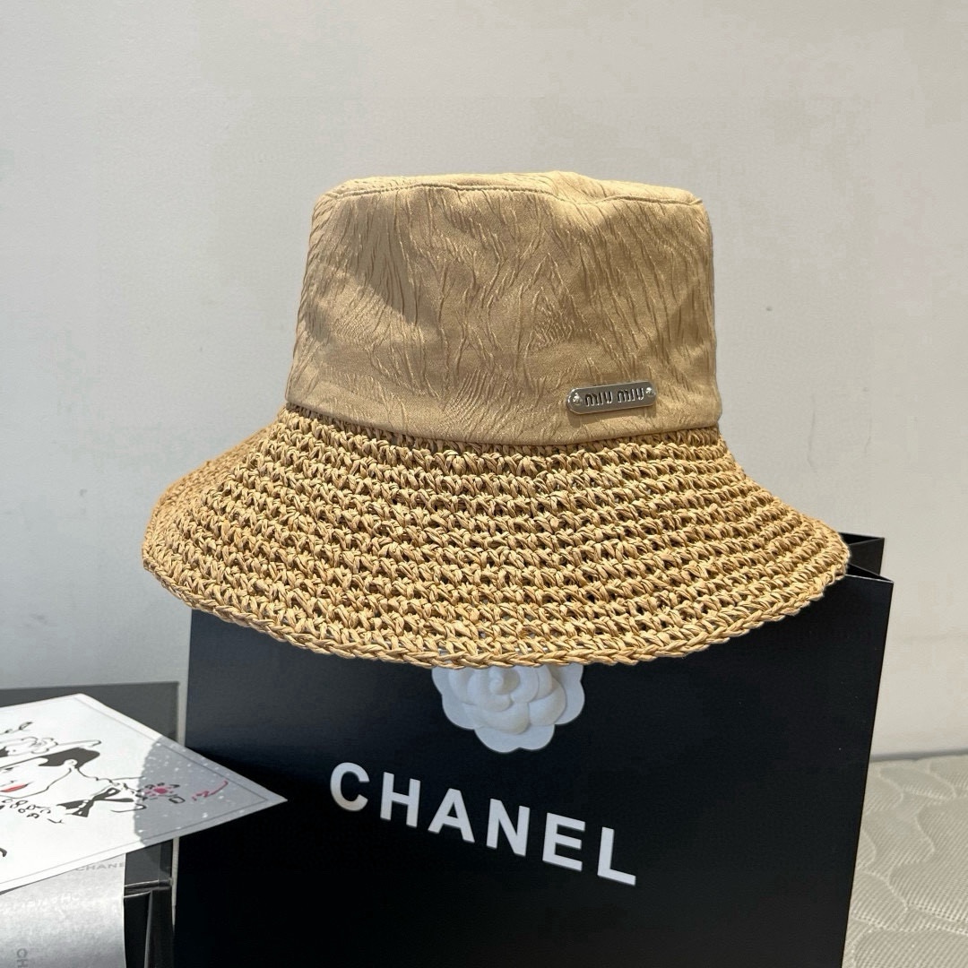 NO:361213,Miumiu Miu new fisherman hat, braided spliced ​​gold wire fabric, head circumference 57cm hat, straw hat, fisherman hat, baseball hat, hat, miumiu, espadrilles, hatsmiumiu缪缪新款渔夫帽,编织拼接金丝面料,头围57cm 帽子草帽渔夫帽棒球帽,帽子,miumiu,espadrilles,hats,hat