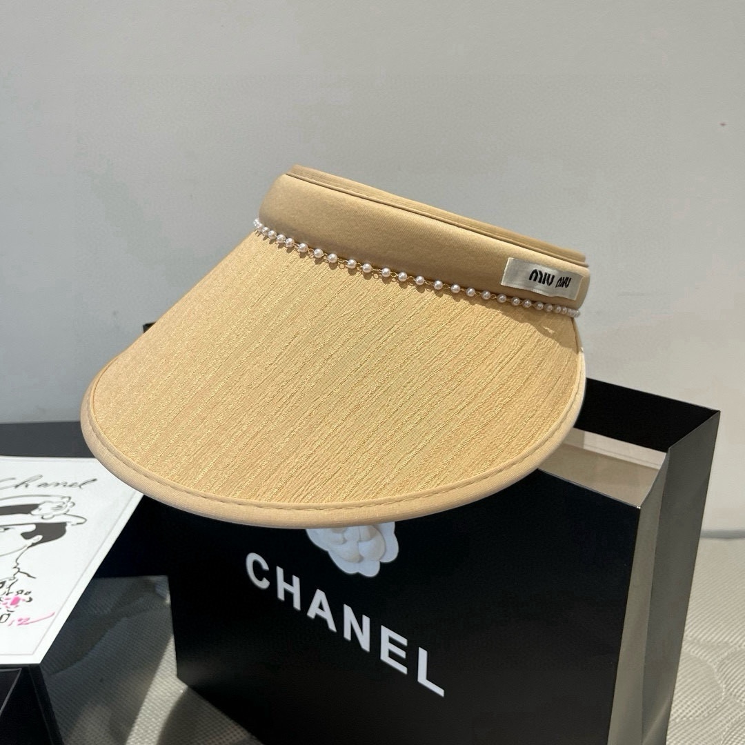 🆕

缪缪miumiu空顶发箍遮阳帽