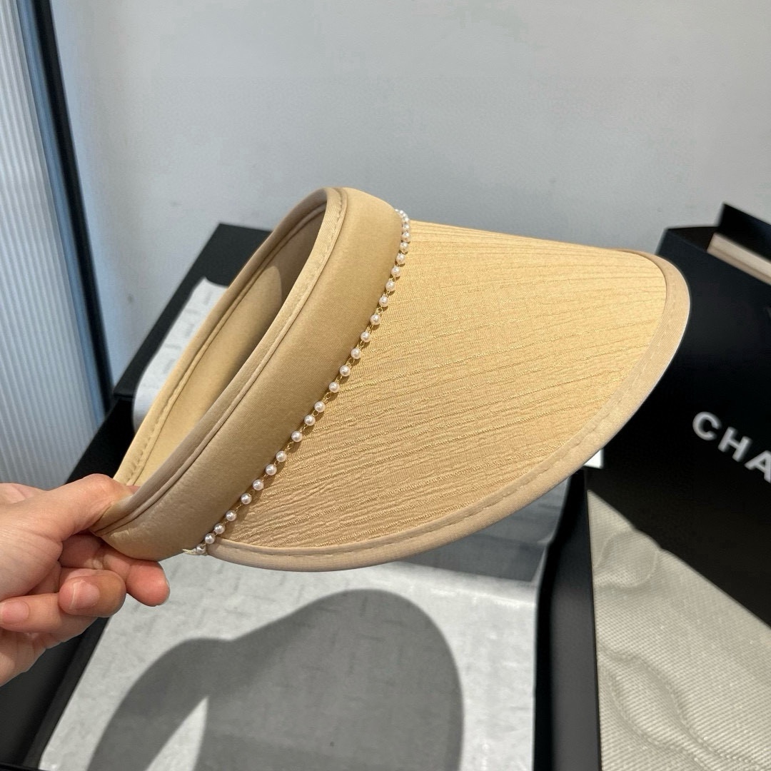 🆕

缪缪miumiu空顶发箍遮阳帽