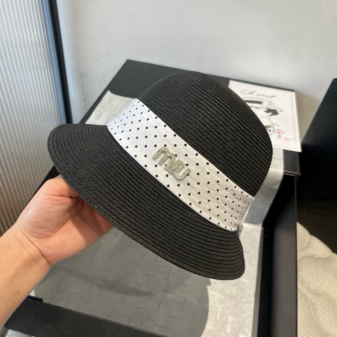 🆕

miumiu缪缪新款盆帽