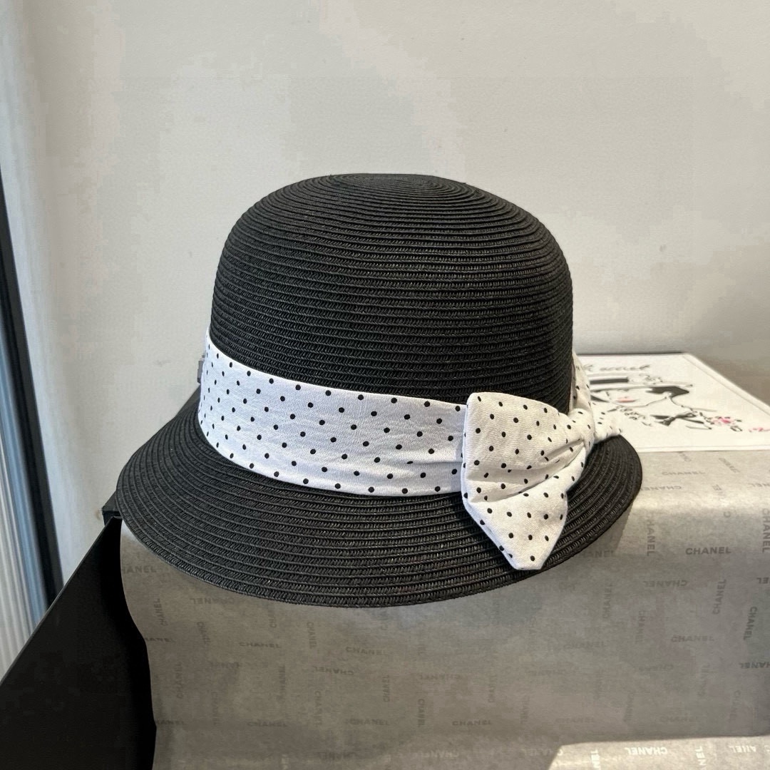 🆕

miumiu缪缪新款盆帽