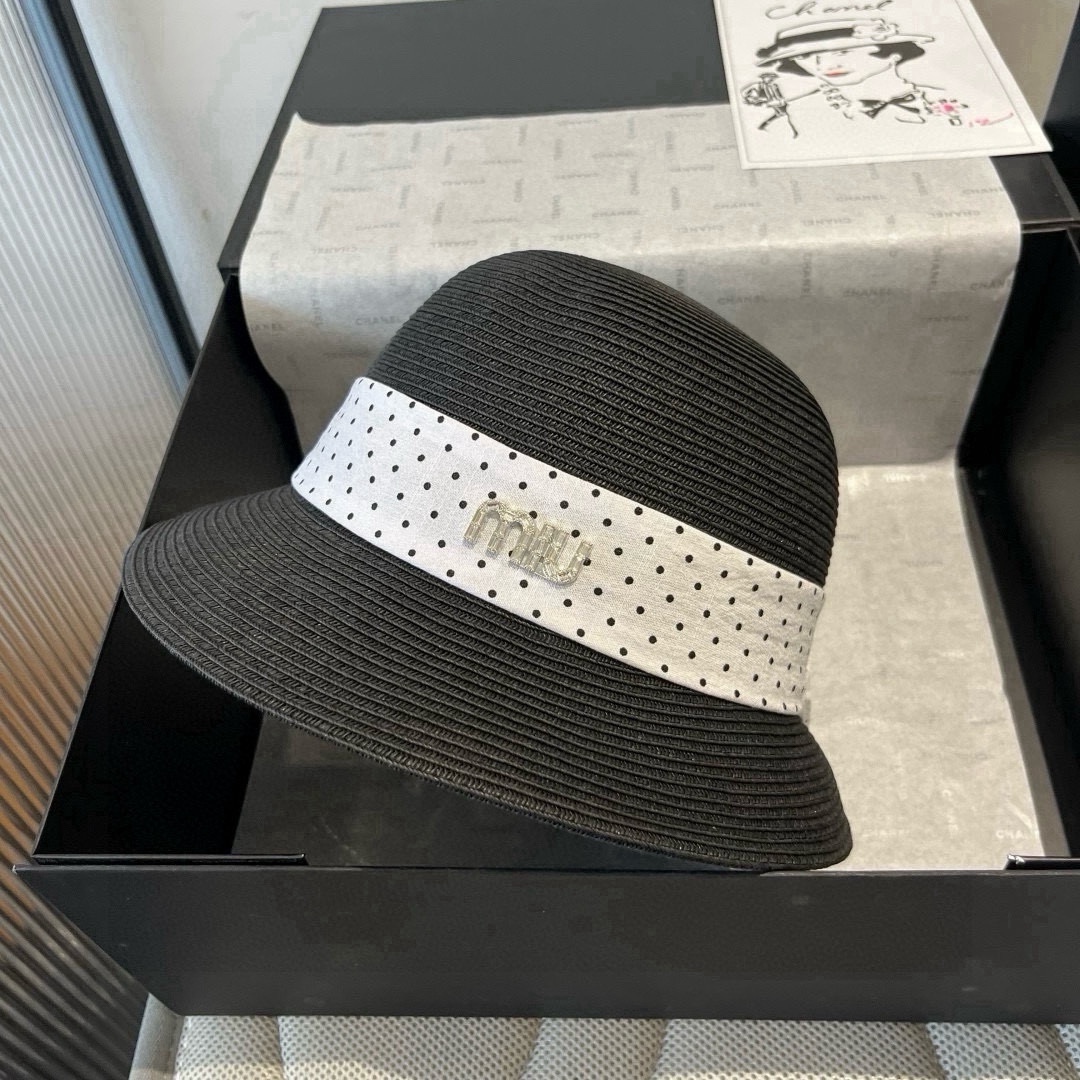 🆕

miumiu缪缪新款盆帽