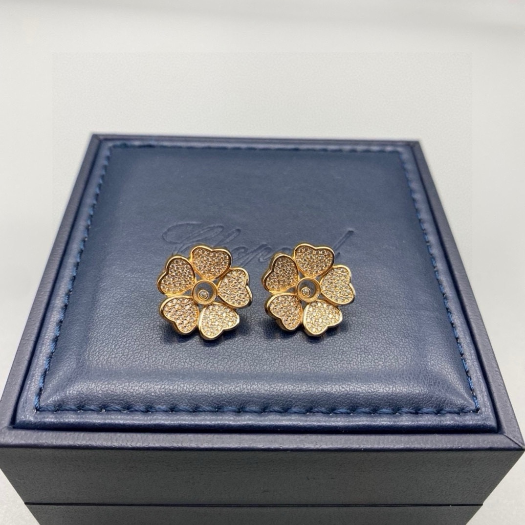萧邦耳钉镶钻镀18k金工艺 四叶草 心形五花耳钉跳动的心耳钉 白金色 玫瑰金。