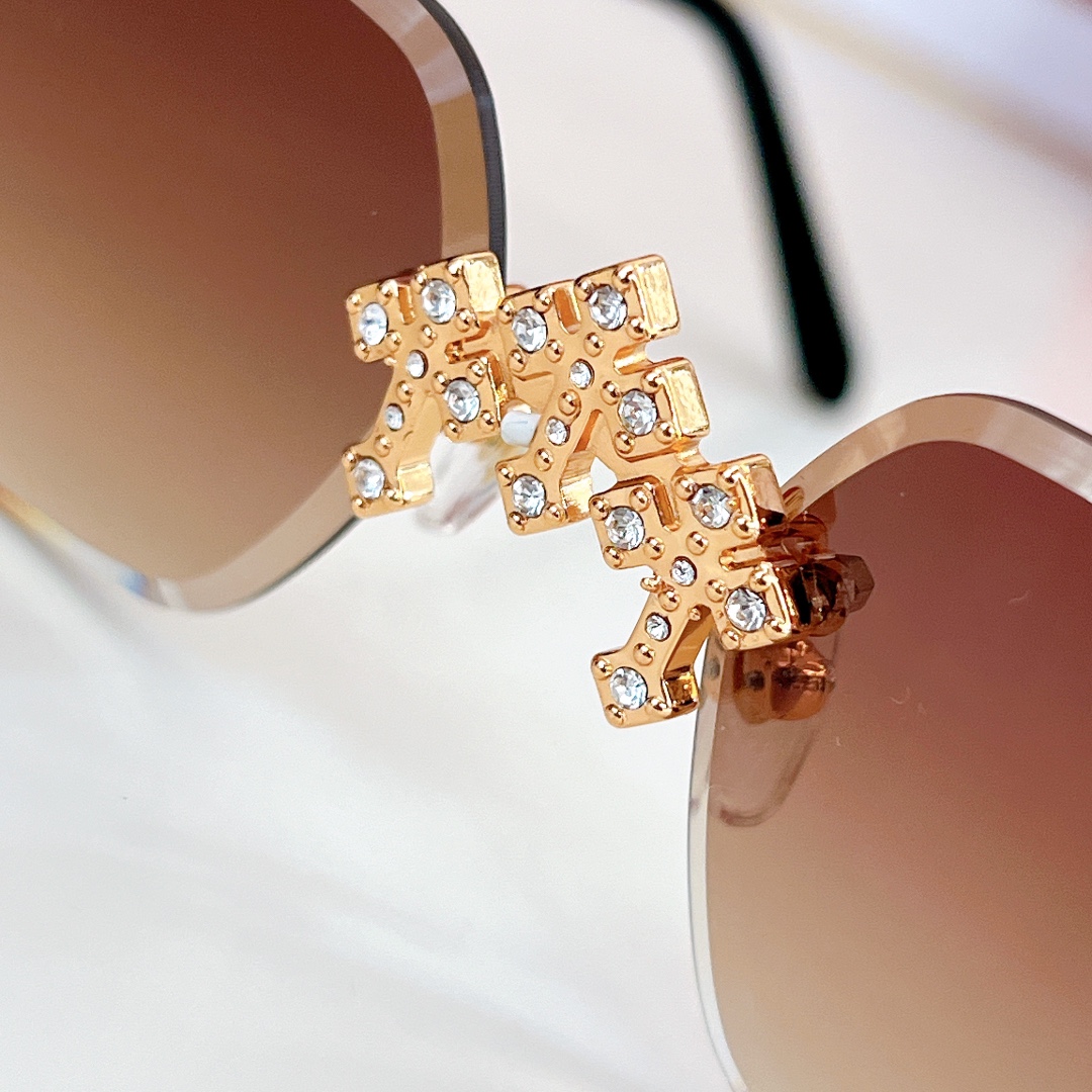  CARTIE*
MODCT0679
Size57-17-142
🔝🔝