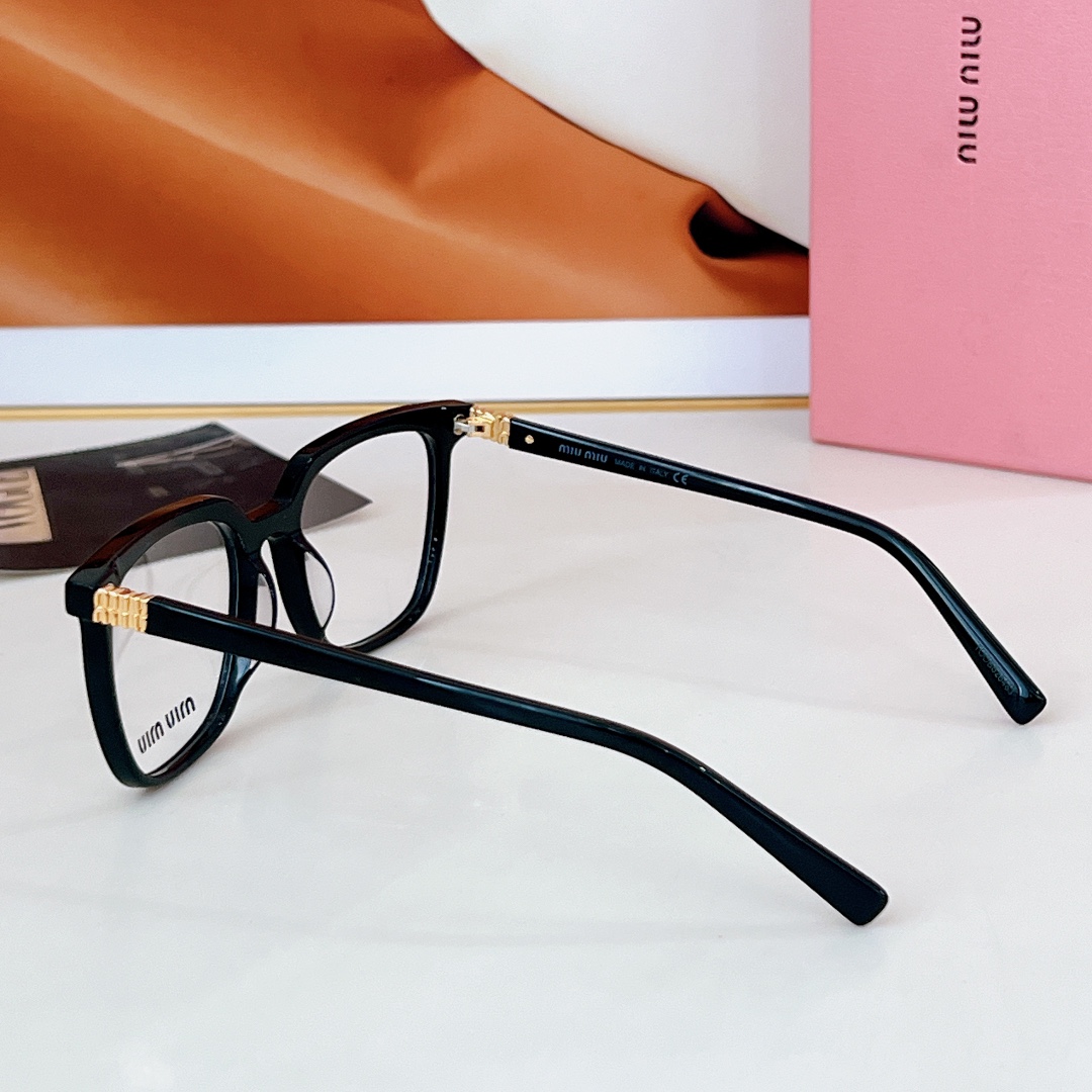  MiuMi*
Mod：VMU61ZS
Size：54-18-145
🔝🔝