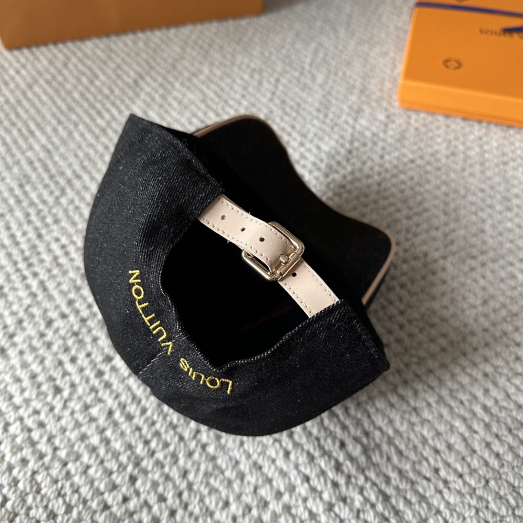 

LV路易威登棒球帽  轻盈透气。完美版型，独家实物拍摄，男女适用