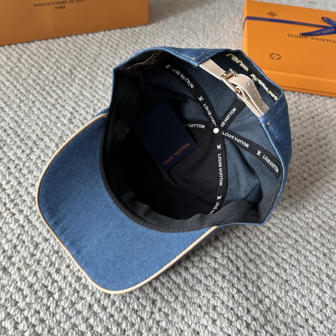 

LV路易威登棒球帽  轻盈透气。完美版型，独家实物拍摄，男女适用