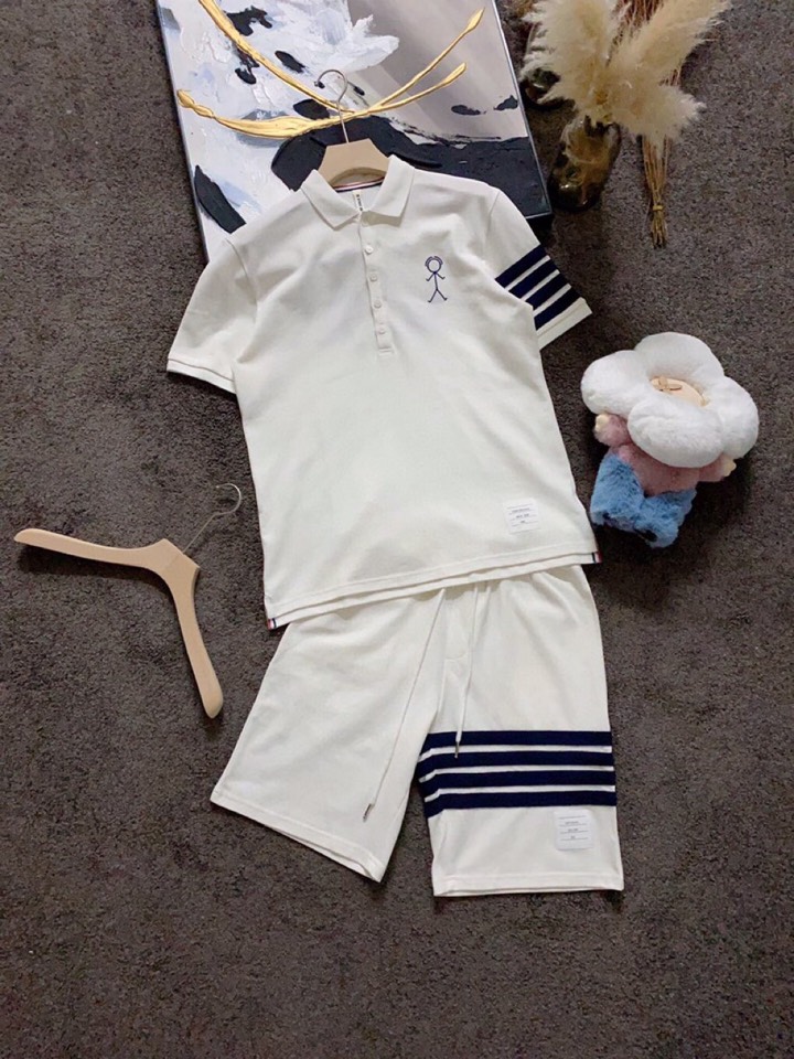 “THOM BROWNE Monochrome Spring Summer Suit: Original Tailoring, Cotton Bead Floors, Embroidered Details, 3 Colors” - 图片 1