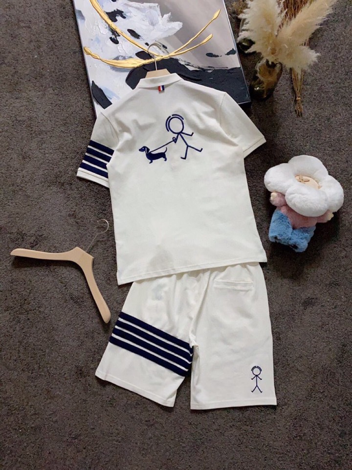 “THOM BROWNE Monochrome Spring Summer Suit: Original Tailoring, Cotton Bead Floors, Embroidered Details, 3 Colors” - 图片 2