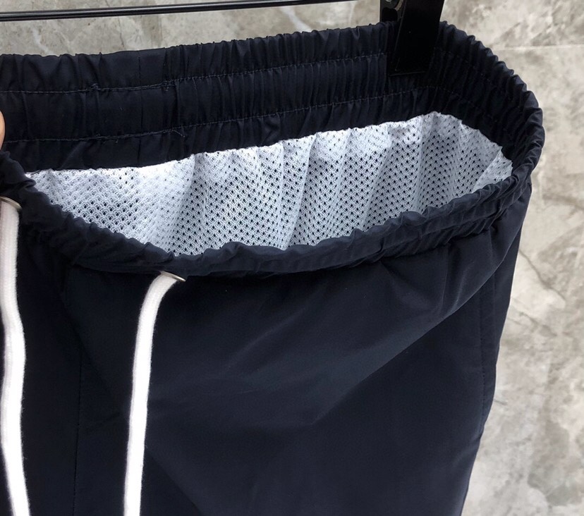 THOM BROWNE Classic Four-Bared Sandal Shorts in Gray, Tibetan Cyan, White, and Orange – Product Code 1-5 - 图片 3