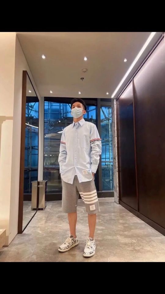THOM BROWNE White Silk Long-Sleeve Shirt – Size Needed - 图片 4