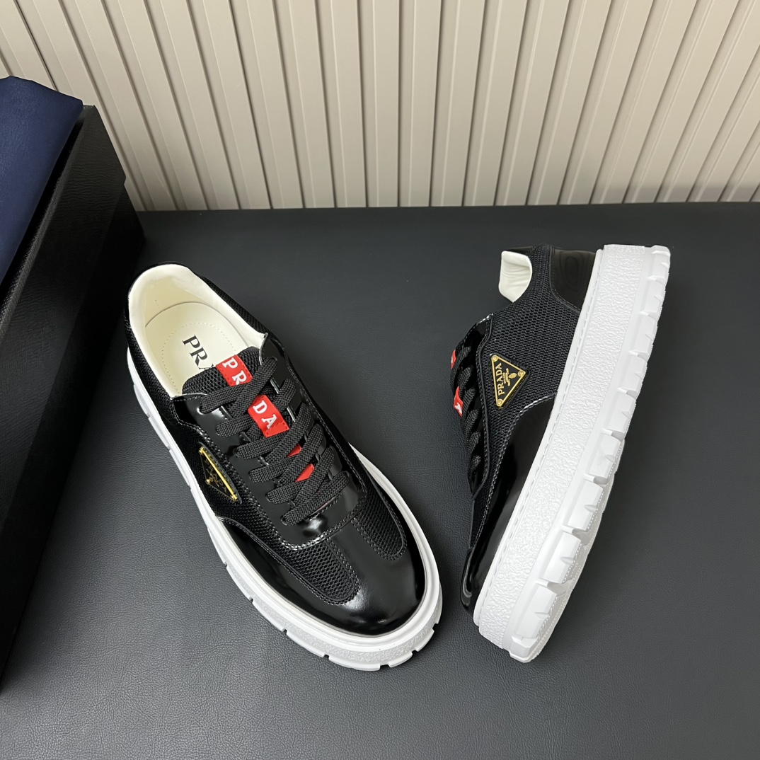 Prada Men's Sneakers in Leather and Mesh with Iconic Triangle Logo 5 i1754696915 3224 3