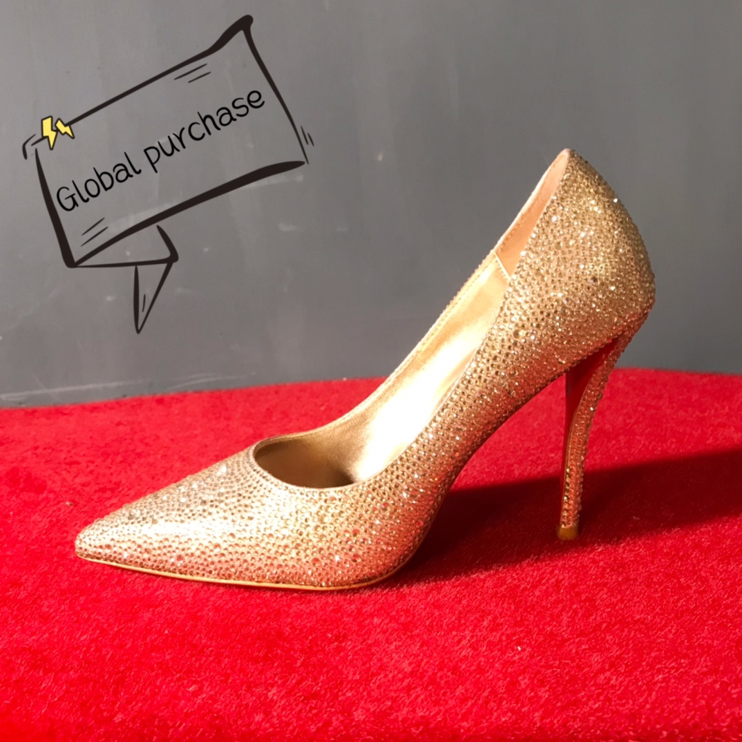 NO:337593,High-end custom spring and summer classic series! H10Cm, size 34-42. Genuine leather large sole, custom-made models are not returned or exchanged. Q18-003. Champagne gold base and colorful imitation of Aurora diamonds. Champagne gold sheepskin. Love tags. Standard European size Reference:Q18-003 Color:gold/gold Material:cowhide Lining:goat leather Heel height:10cm Sole:leather sole Size:EUR 34-42 (US 4-11):,,christian louboutin,sheepskin,Leather soles19860909高端订制 春夏精典款系列！ H10Cm,尺码34-42码. 真皮大底,订制款不退不换.Q18-003.香槟金底幻彩仿奥钻.香槟金羊皮里.愛标. 标准欧码 Reference:Q18-003 Color:gold/gold Material:cowhide Lining:goat leather Heel heigh:10cm Sole:leather sole Size:EUR 34－42（US 4一11) :,,christian louboutin,sheepskin,Leather soles,Women's Shoes