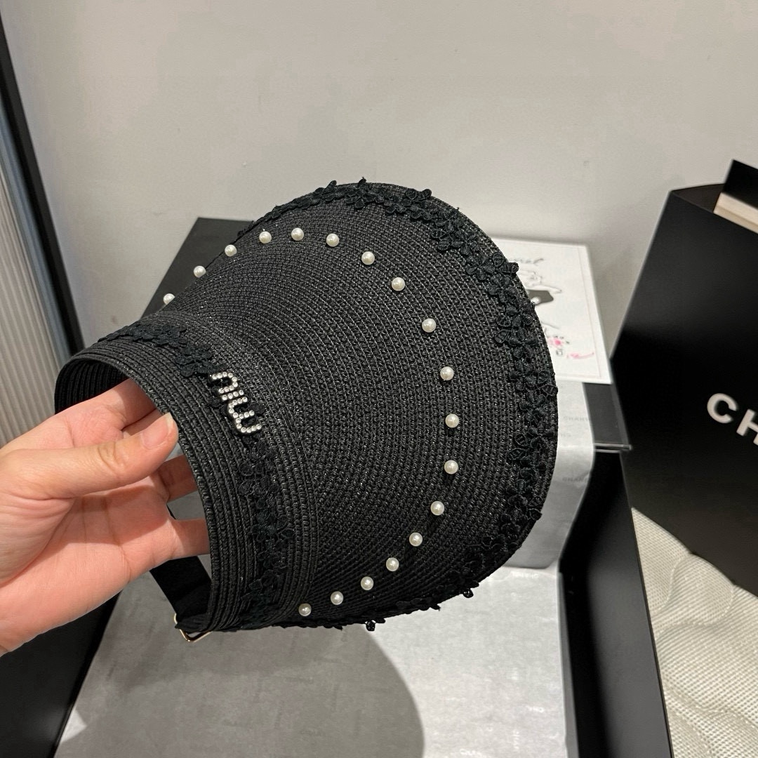 🆕

缪缪miumiu空顶发箍遮阳帽