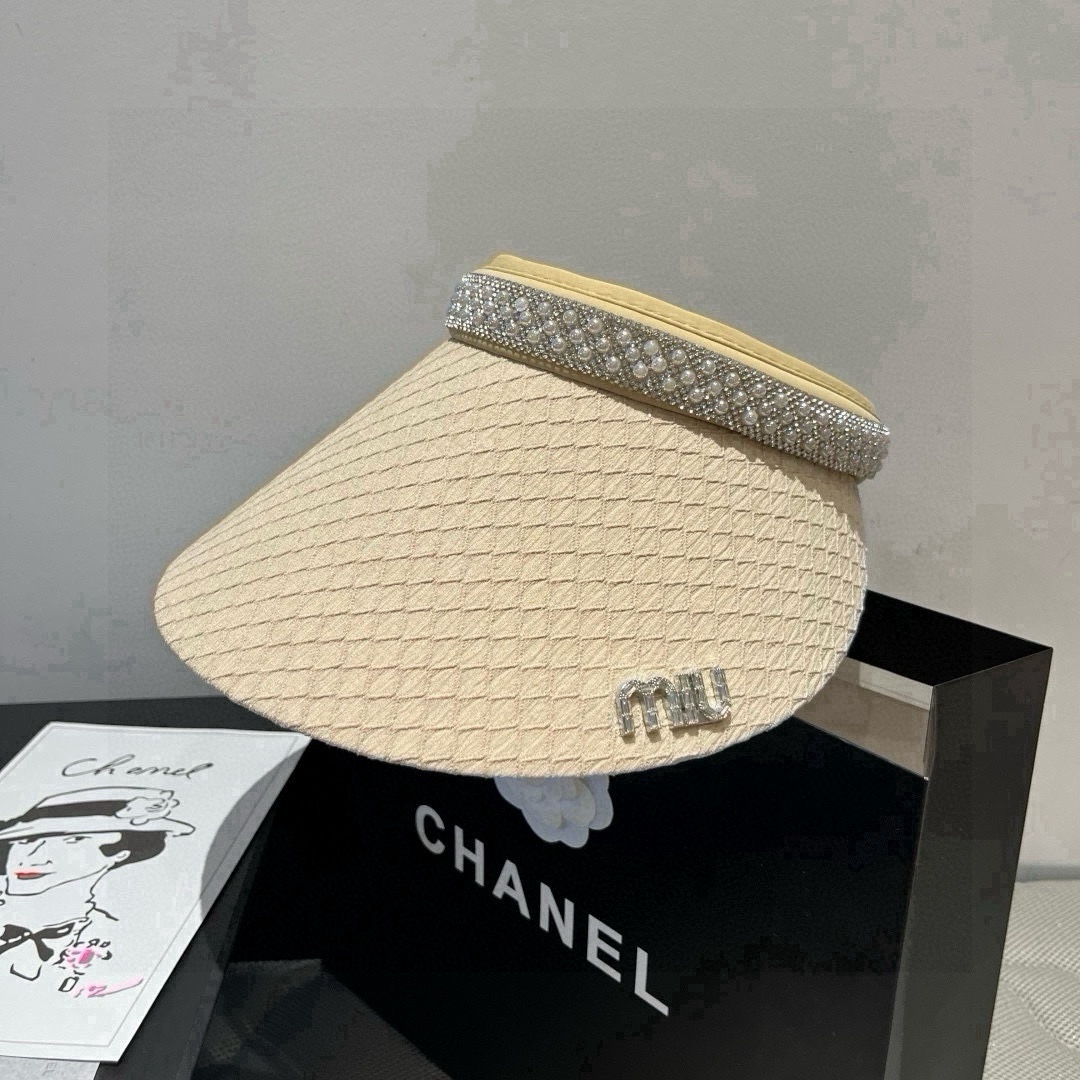 🆕

缪缪miumiu空顶发箍遮阳帽