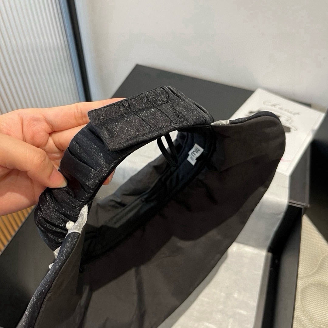 🆕

miumiu缪缪贝壳帽，空顶遮阳帽 可调节