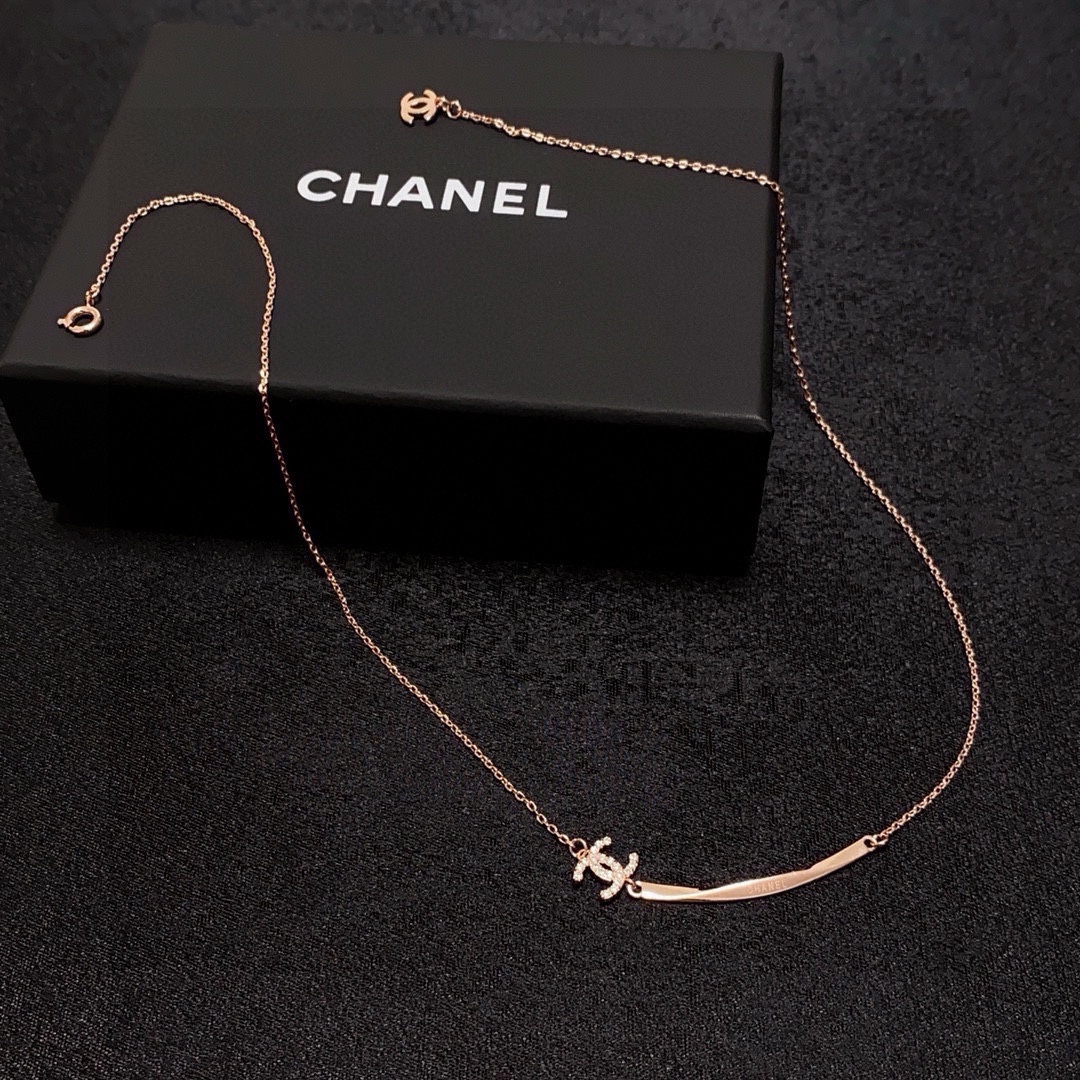 Chanel 东大门韩版小香风笑脸项链 小红书推荐 香奈儿Chanel最新款双C带钻项链 真金保色超个性