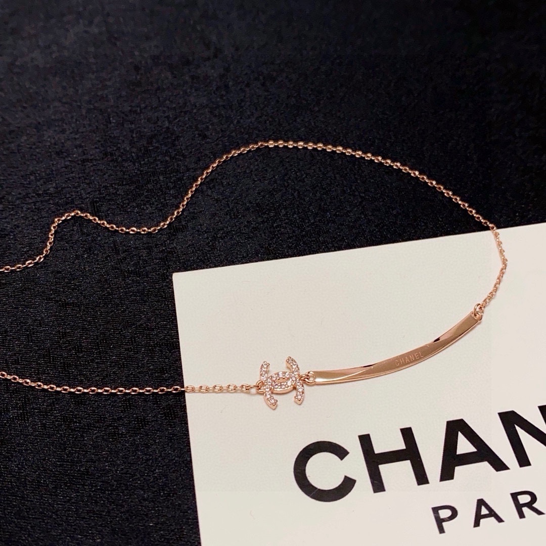 Chanel 东大门韩版小香风笑脸项链 小红书推荐 香奈儿Chanel最新款双C带钻项链 真金保色超个性